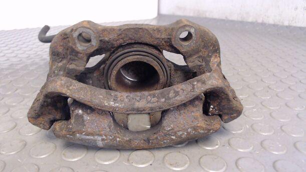 Foto: BREMSSATTEL VORN LINKS eines Seat Inca 1.9D Profi