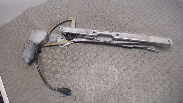 Foto: FENSTERHEBER ELEKTRISCH VORN LINKS eines Ford Scorpio CLX