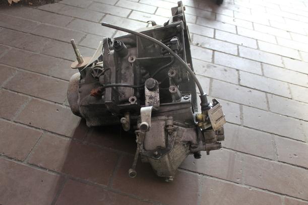 Foto: SCHALTGETRIEBE 5-GANG eines Citroen ZX Furio