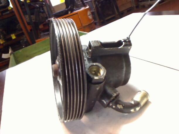 Foto: LENKGETRIEBEPUMPE eines Citroen ZX Furio