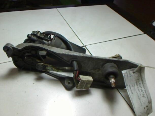 Foto: SCHEIBENWISCHERMOTOR VORN eines Citroen ZX Furio