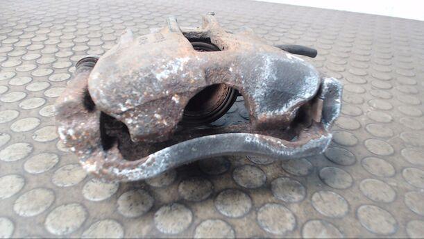 Foto: BREMSSATTEL VORNE LINKS eines Honda Concerto 1.5i 16V