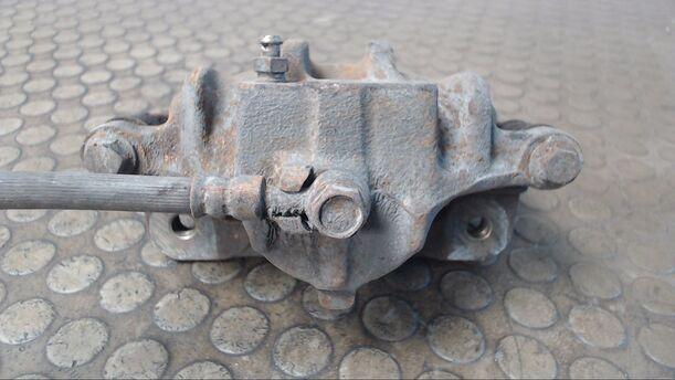 Foto: BREMSSATTEL VORNE LINKS eines Honda Concerto 1.5i 16V