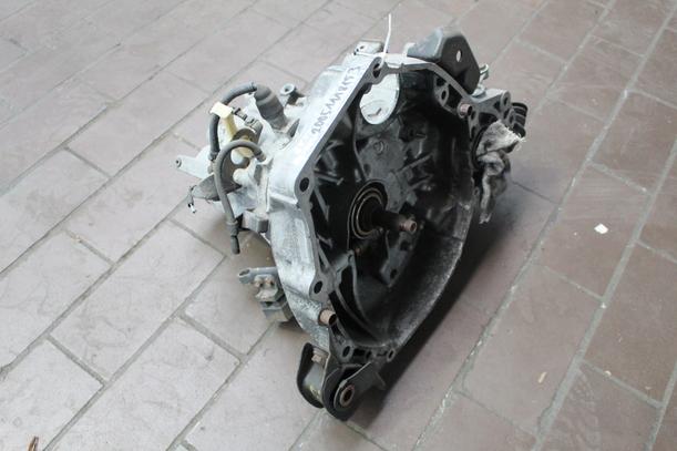 Foto: SCHALTGETRIEBE 5-GANG eines Honda Concerto 1.5i 16V