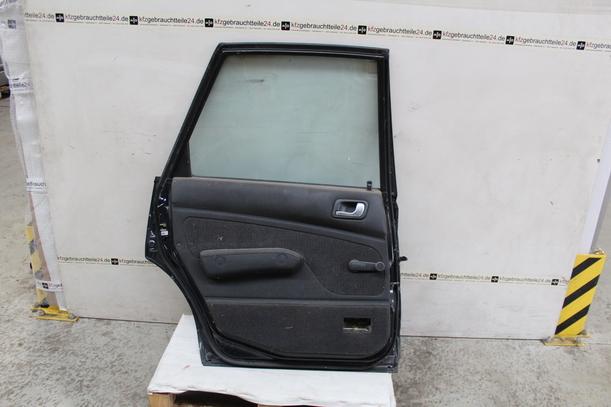 Foto: TÜR HINTEN LINKS eines Mitsubishi Galant 1800 GLS