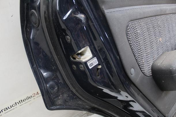 Foto: TÜR HINTEN LINKS eines Mitsubishi Galant 1800 GLS