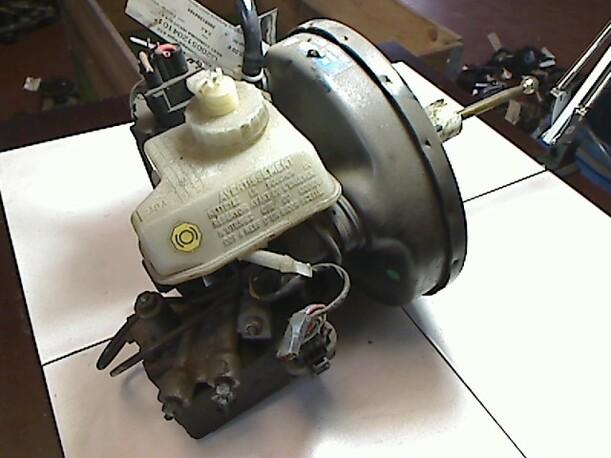 Foto: ABS-BREMSAGGREGAT eines Seat Cordoba 1.8i GLX