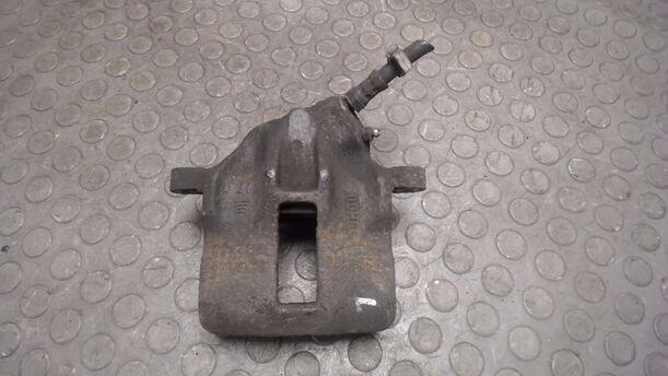Foto: BREMSSATTEL VORNE LINKS eines Lancia Delta 1.8 i.e.