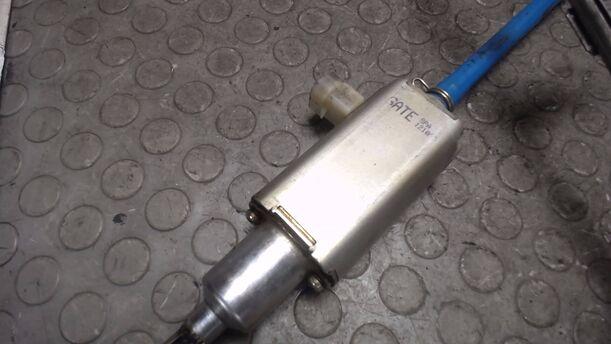 Foto: FENSTERHEBER ELEKTRISCH VORN LINKS eines Lancia Delta 1.8 i.e.