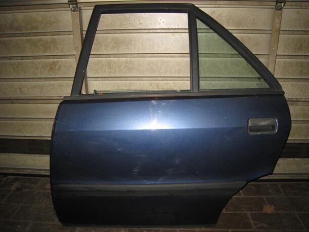 Foto: TÜR HINTEN LINKS eines Lancia Delta 1.8 i.e.