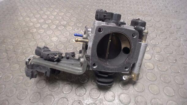 Foto: DROSSELKLAPPENTEIL eines Lancia Delta 1.8 i.e.