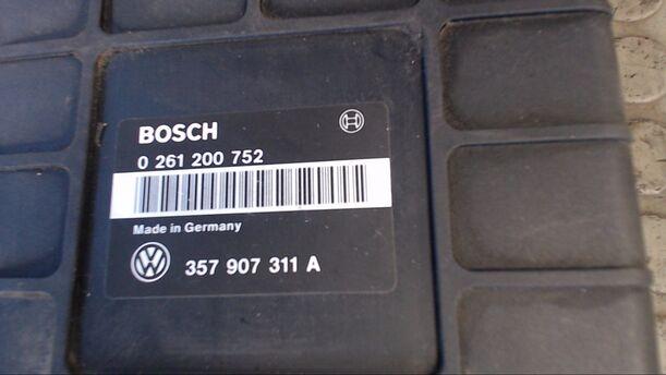 Foto: EINSPRITZSTEUERGERÄT eines VW Passat 1.8 CL