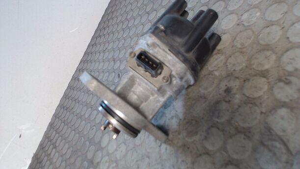 Foto: ZÜNDVERTEILER eines Nissan Sunny SLX