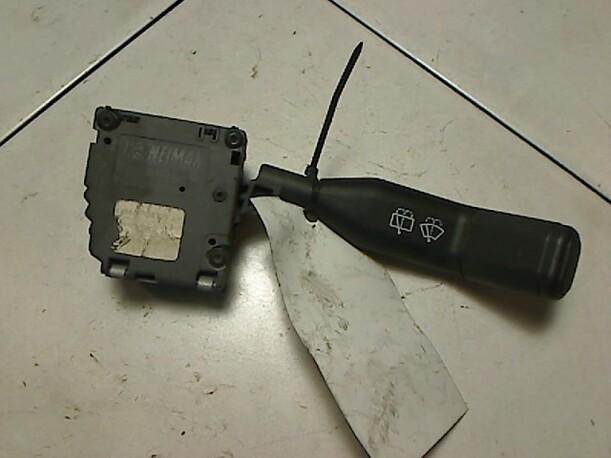 Foto: SCHEIBENWISCHERSCHALTER eines Renault R 19 1.8 RN