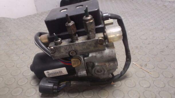 Foto: HAUPTBREMSAGGREGAT ABS eines Ford Scorpio CLX