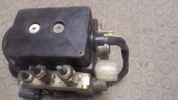 Foto: HAUPTBREMSAGGREGAT ABS eines Ford Scorpio CLX