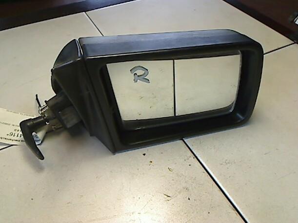 Foto: AUSSENSPIEGEL RECHTS MECH. INNENVERSTELLB. eines Opel Corsa Swing