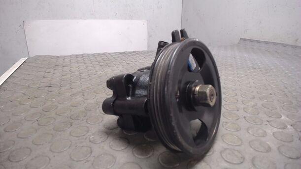 Foto: LENKGETRIEBEPUMPE eines Nissan Almera 1.4 LX