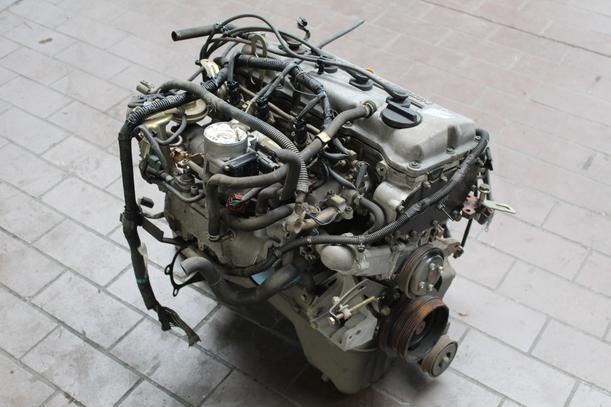 Foto: MOTOR GA14DE (62000km) eines Nissan Almera 1.4 LX