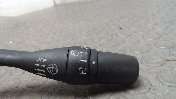 Foto: WISCHERSCHALTER eines Nissan Almera 1.4 LX