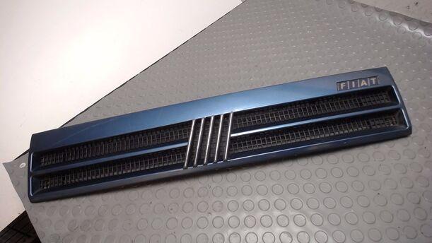 Foto: KÜHLERGRILL BLAU MET 407 eines Fiat Tipo 1400 i.e.