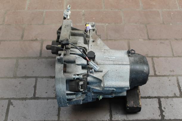 Foto: SCHALTGETRIEBE 5-GANG JB1052 eines Renault Twingo 1.3
