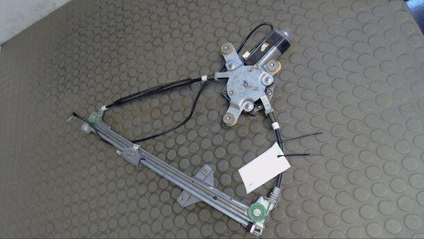 Foto: FENSTERHEBER ELEKTRISCH VORN RECHTS eines Audi 100 2.3 E