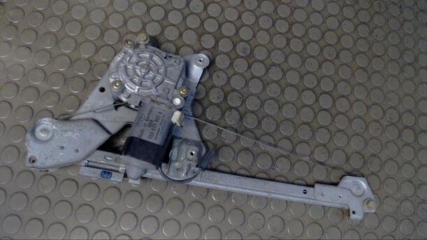 Foto: FENSTERHEBER ELEKTRISCH HINTEN RECHTS eines Audi 100 2.3 E