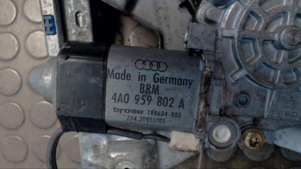 Foto: FENSTERHEBER ELEKTRISCH HINTEN RECHTS eines Audi 100 2.3 E