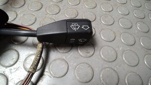 Foto: WISCHERSCHALTER eines BMW 318i