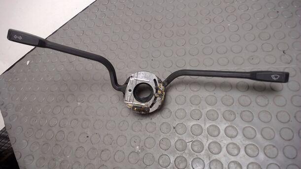 Foto: BLINK-/KOMBISCHALTER eines VW LT 31 TD  21C1AB/W31