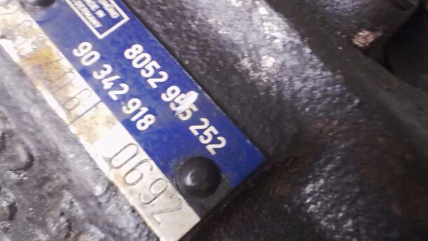 Foto: LENKGETRIEBE HYDRAULISCH eines Opel Omega 3000 24V