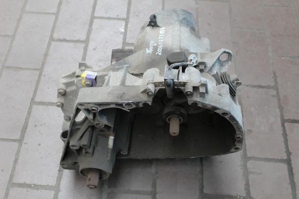 Foto: SCHALTGETRIEBE 5-GANG JB1052 eines Renault Twingo 1.3
