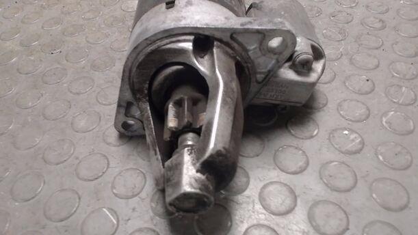 Foto: ANLASSER / STARTER eines Nissan Micra LX