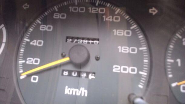 Foto: TACHOEINHEIT / TACHOMETER eines Mitsubishi Space Wagon 2000 TD GLX