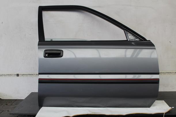 Foto: TÜR VORNE RECHTS eines Toyota Corolla 1.3 XL