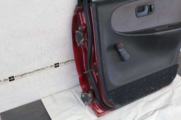 Foto: TÜR HINTEN RECHTS eines Nissan Primera Traveller 1.6 LX