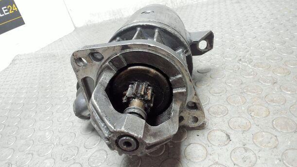 Foto: ANLASSER / STARTER BOSCH ( SCHALTGETRIEBE ) eines Ford Sierra Turnier CL
