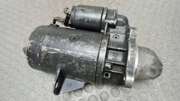 Foto: ANLASSER / STARTER BOSCH ( SCHALTGETRIEBE ) eines Ford Sierra Turnier CL