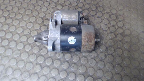Foto: ANLASSER / STARTER eines Mazda 323 1.4i 16V LX
