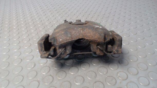 Foto: BREMSSATTEL VORN RECHTS eines Opel Corsa LS