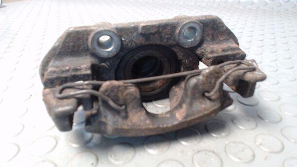 Foto: BREMSSATTEL VORN RECHTS eines Opel Corsa LS