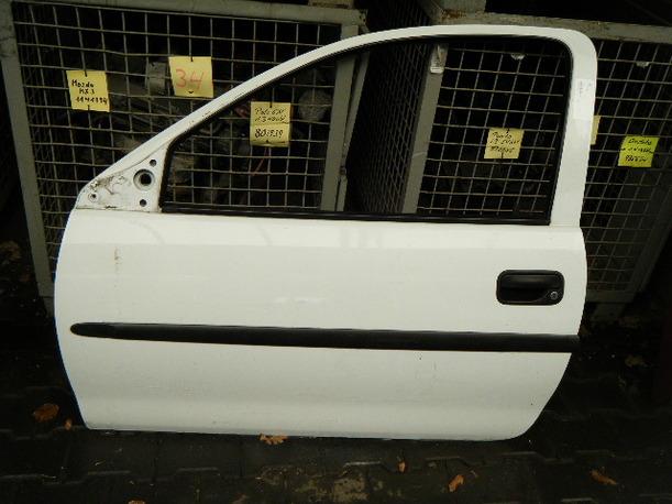 Foto: TÜR VORNE LINKS V L eines Opel Corsa Webcar