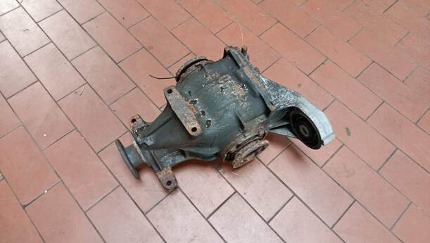 Foto: DIFFERENTIAL eines BMW 316i compact