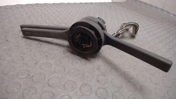 Foto: BLINK-/KOMBISCHALTER eines Seat Marbella l