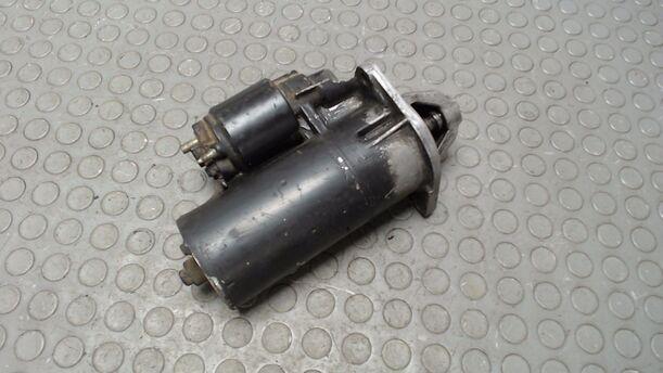 Foto: ANLASSER / STARTER BOSCH eines Ford Sierra Turnier CLX (LX)