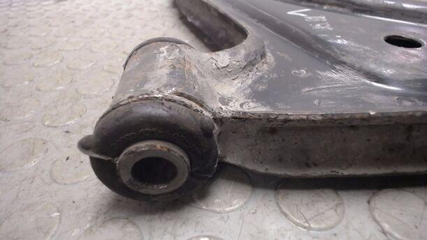 Foto: QUERLENKER LINKS (17mm Traggelenk) eines VW Golf Cabrio Youngline