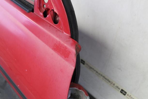 Foto: TÜR VORNE RECHTS V R eines Toyota Starlet 1.3 XLi