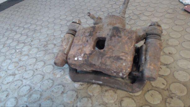 Foto: BREMSSATTEL HINTEN RECHTS eines Mitsubishi Galant 1800 GLSi