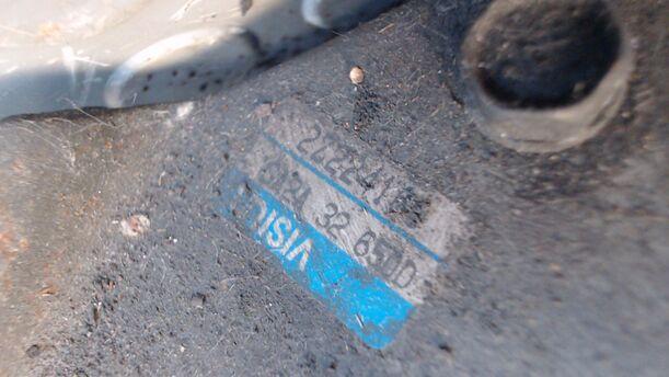 Foto: LENKGETRIEBEPUMPE / SERVOPUMPE eines Mazda 626 1.9i LX